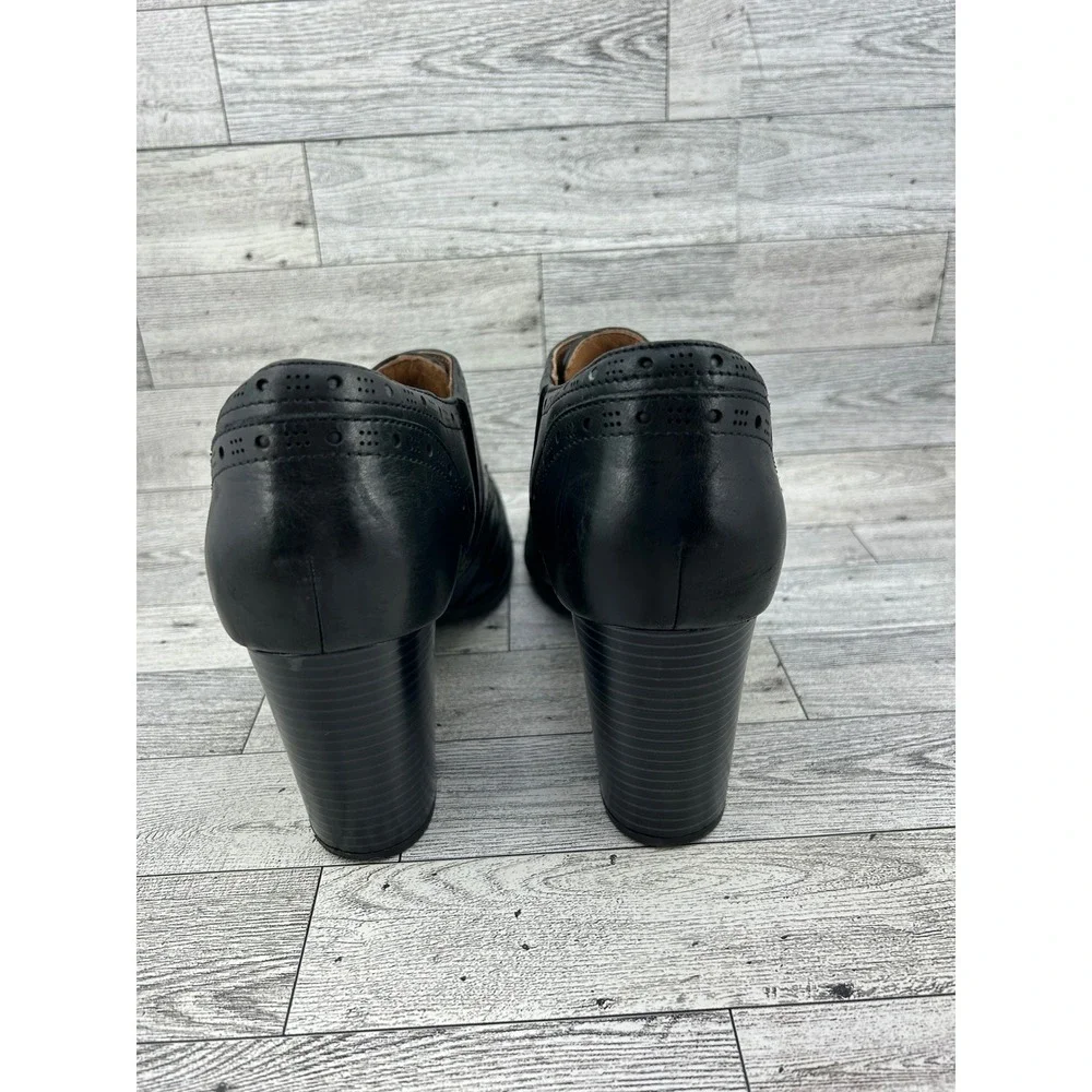 Clarks black leather